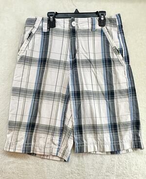 BKE Buckle Shorts Mens 30 Gray Athletic Amphibian Lightweight Stretch Hybrid